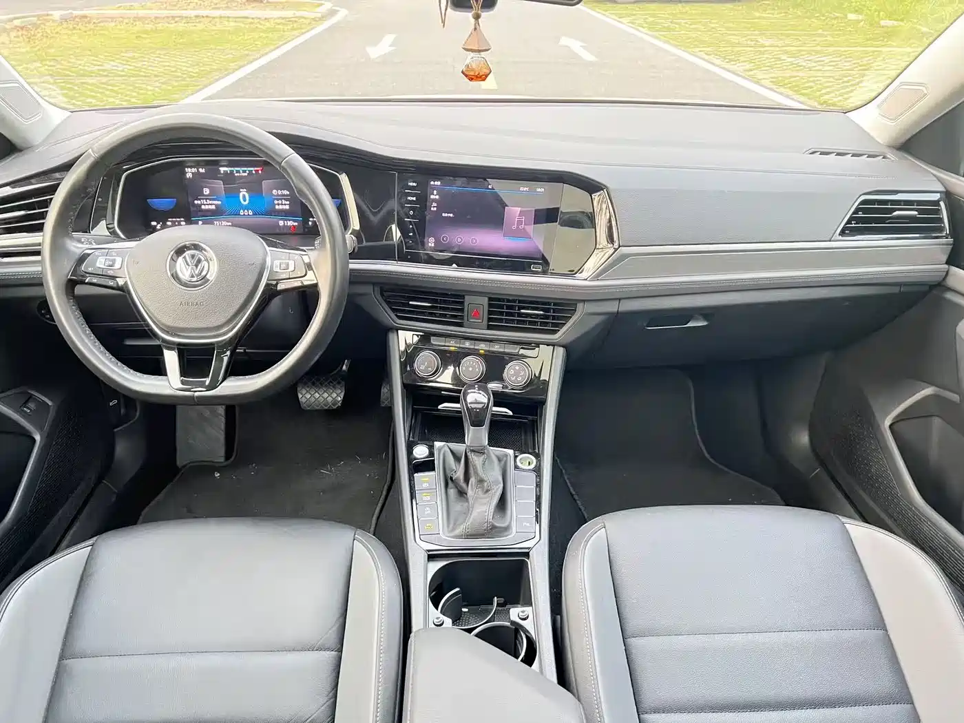Volkswagen Sagitar 2021 200TSI DSG Comfort Smart Edition фото 17