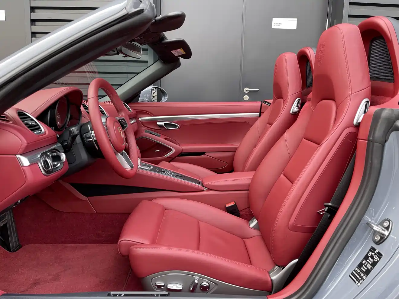 Porsche 718 фото 10
