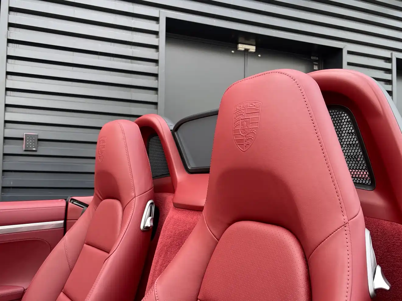 Porsche 718 фото 14