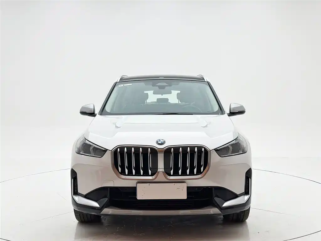BMW X1 2023 sDrive20Li X Design Package фото 2