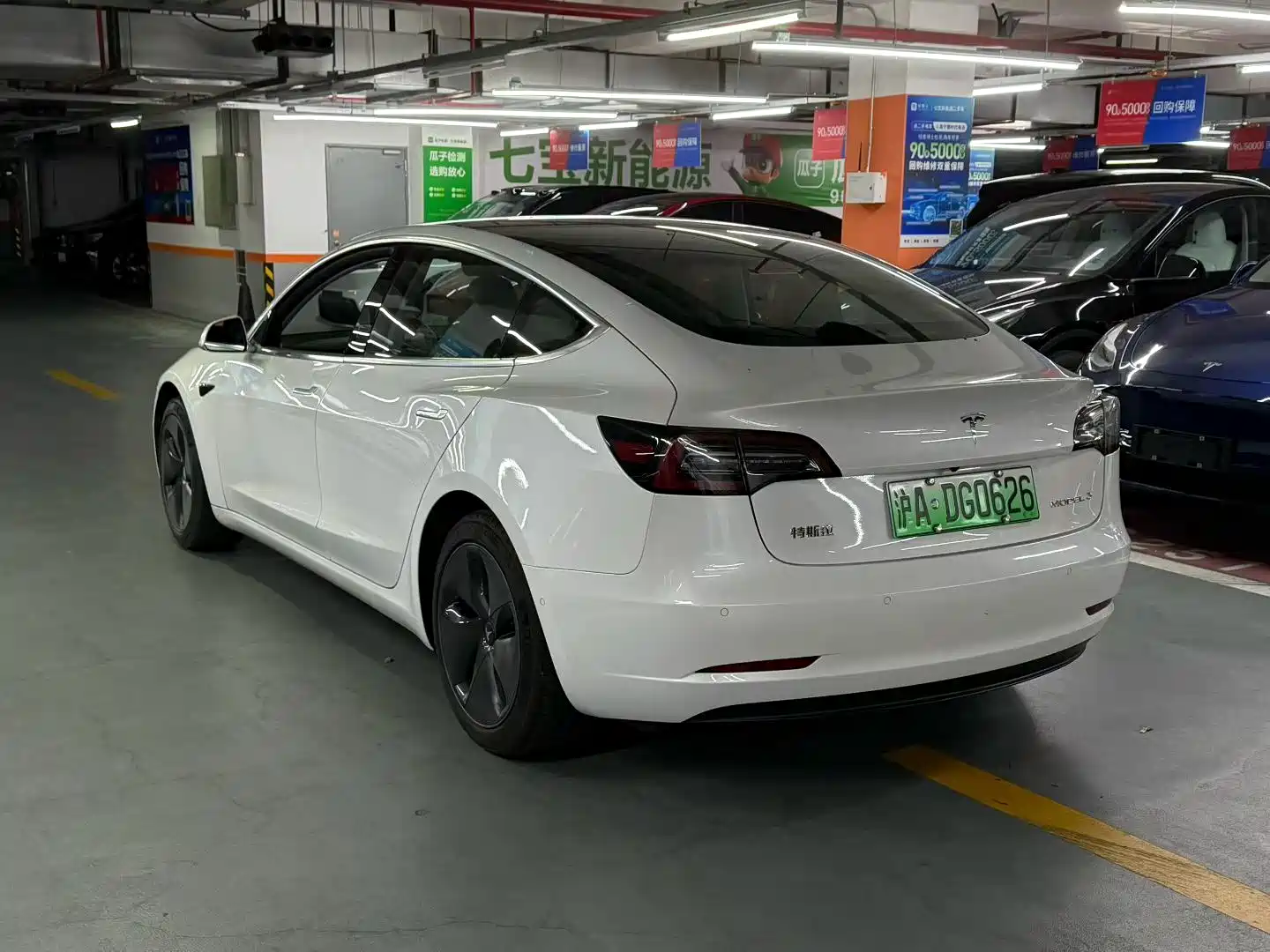 Фото 9 - Tesla Model 3