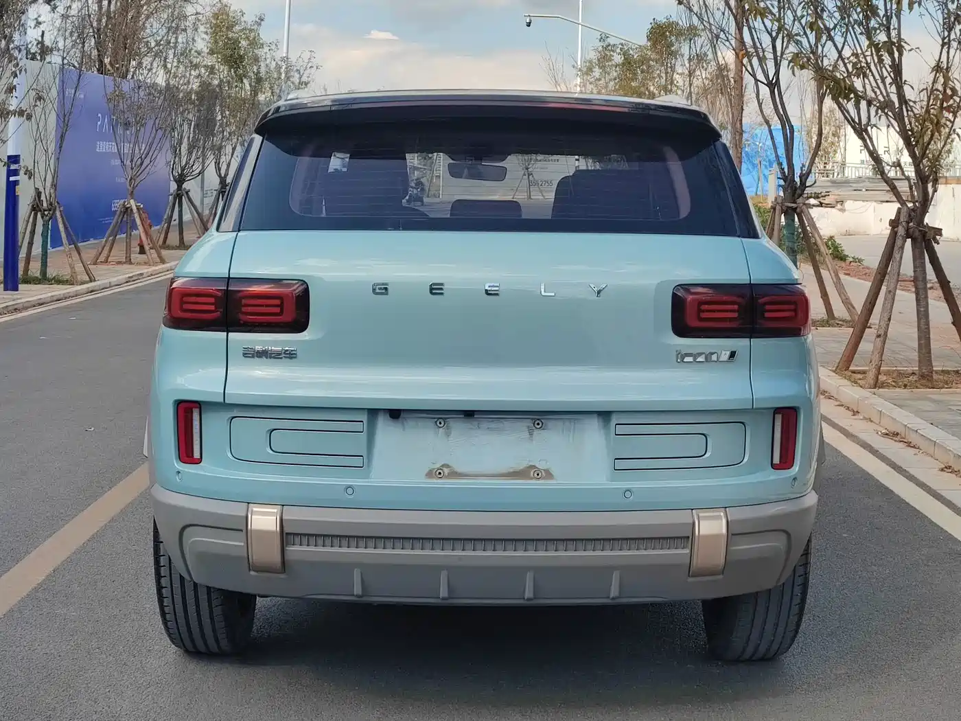 Фото 12 - Geely ICON