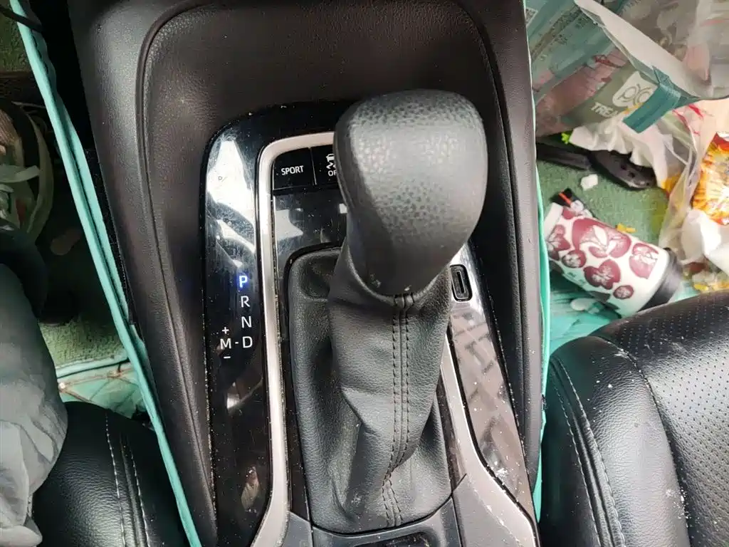 Toyota Corolla 2019 1.2T S-CVT GL Pioneer Edition фото 11