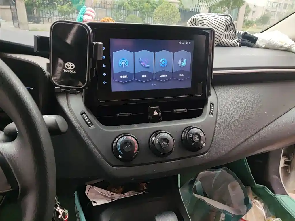 Toyota Corolla 2019 1.2T S-CVT GL Pioneer Edition фото 10