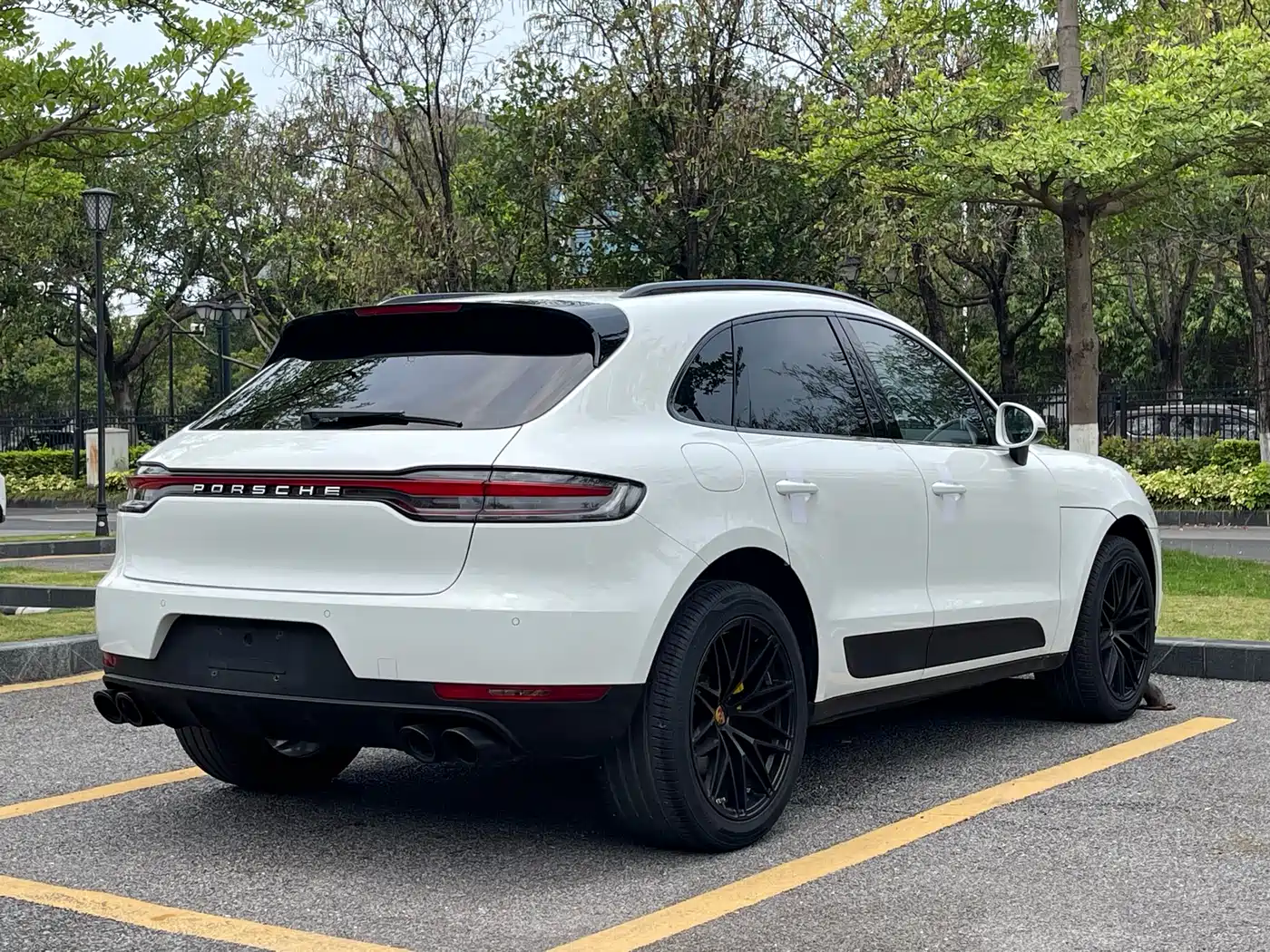 Porsche Macan 2018 Macan 2.0T фото 4