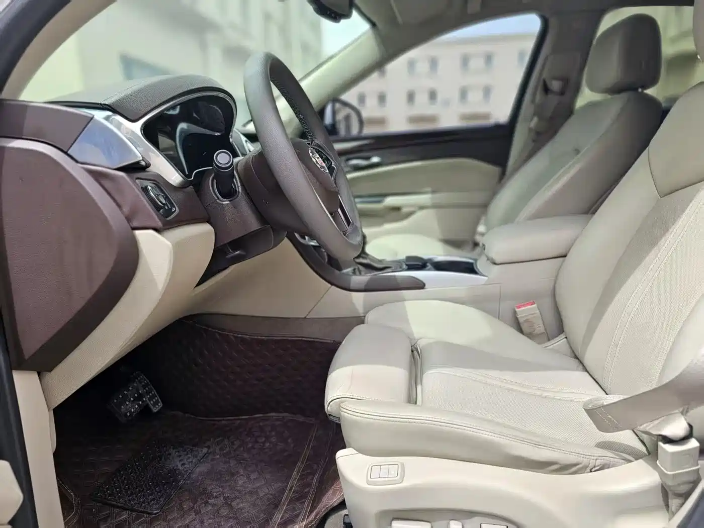 Cadillac SRX 2014 3.0L Elite Model фото 4