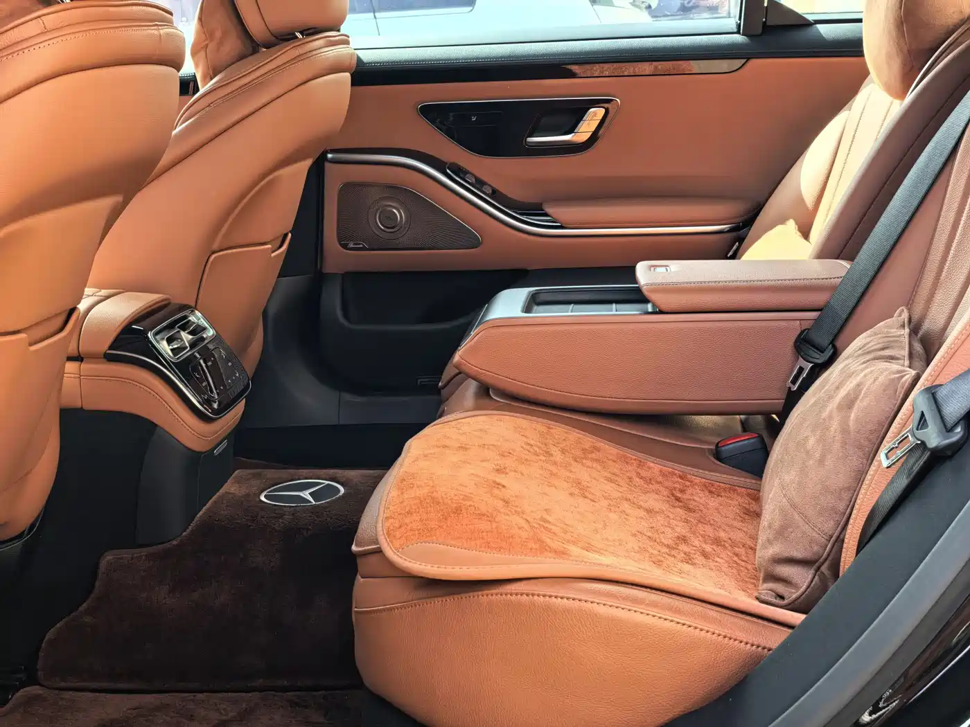 Mercedes-Benz S-Class 2023 Facelift S 400 L Business фото 25