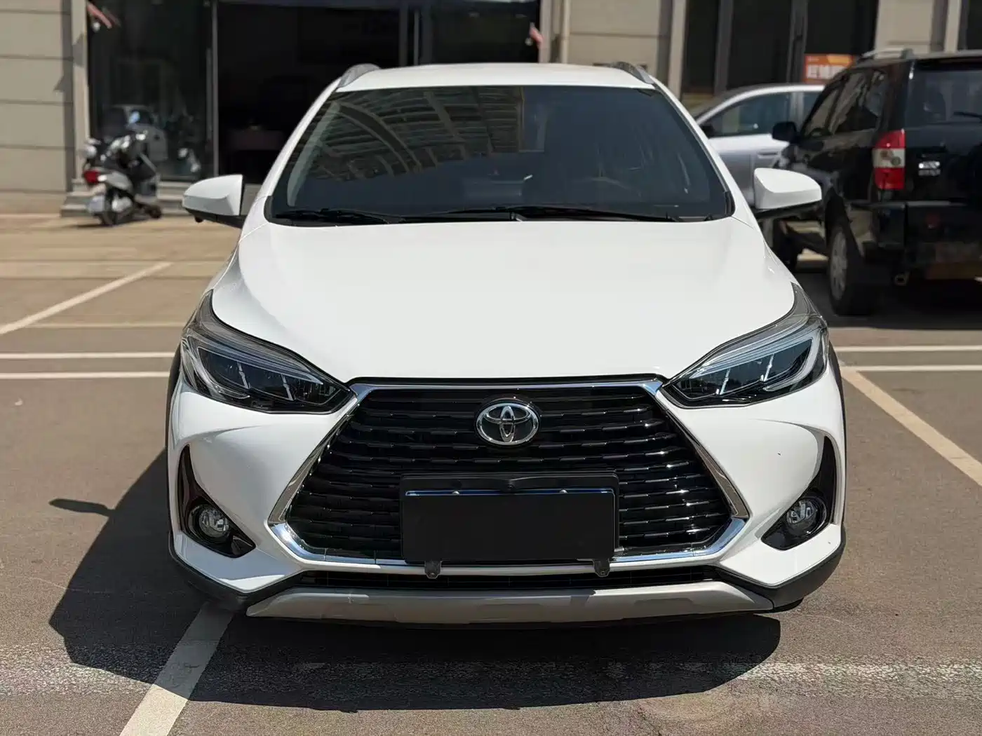 TOYOTA YARIS L ZHIXUAN