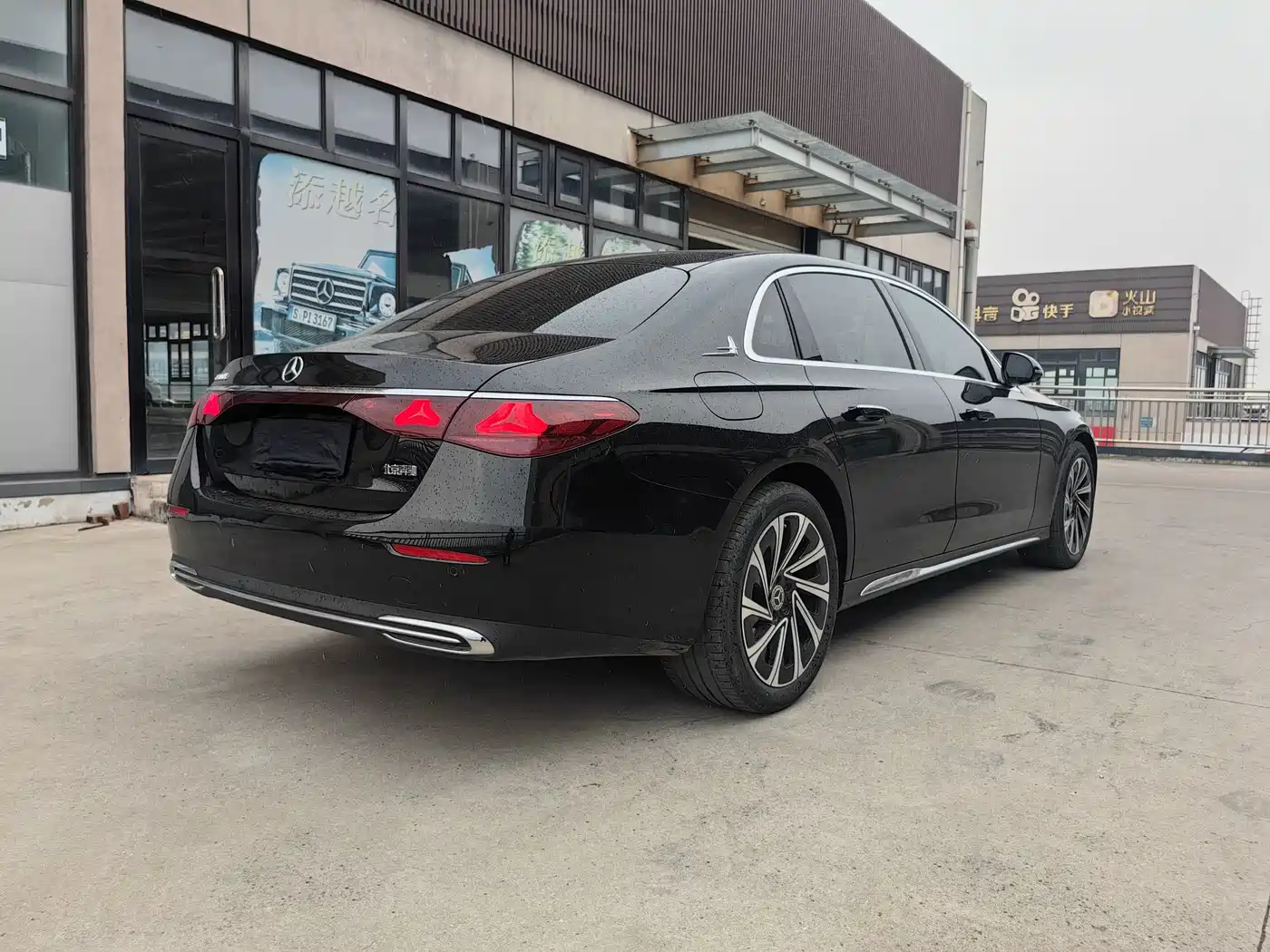 MERCEDES-BENZ E CLASS