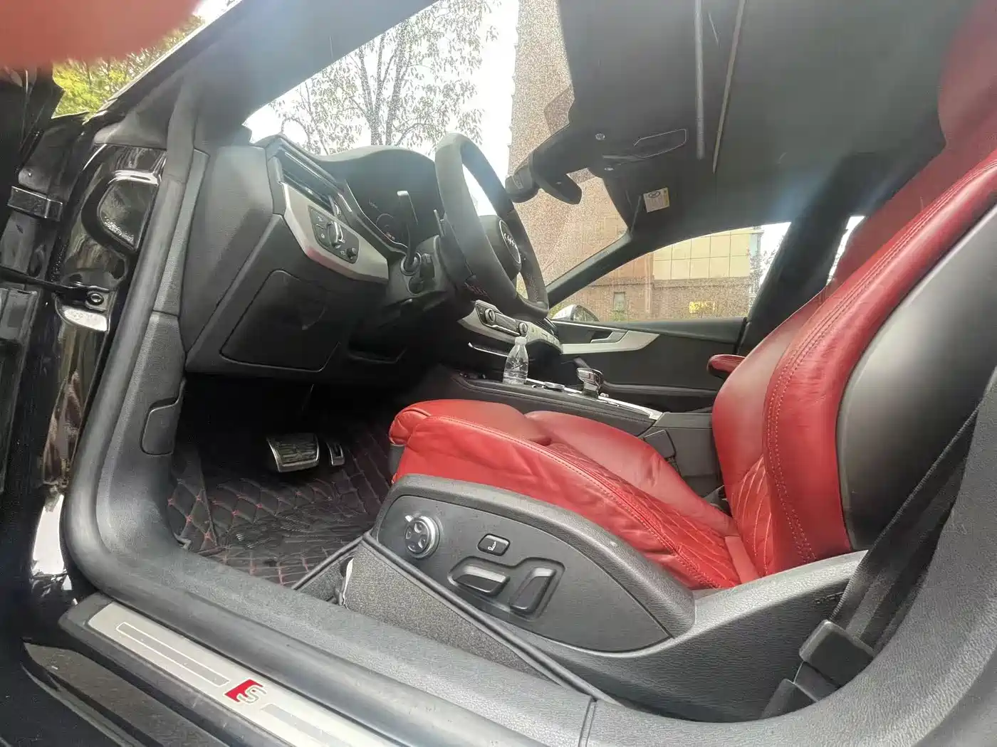 AUDI S5
