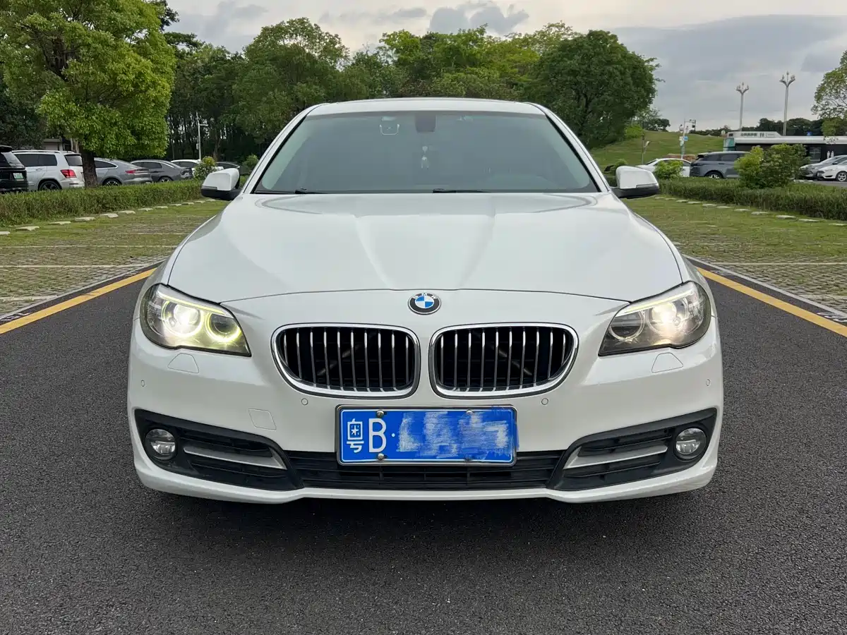 BMW 5 Series 2017 525Li Leading Edition