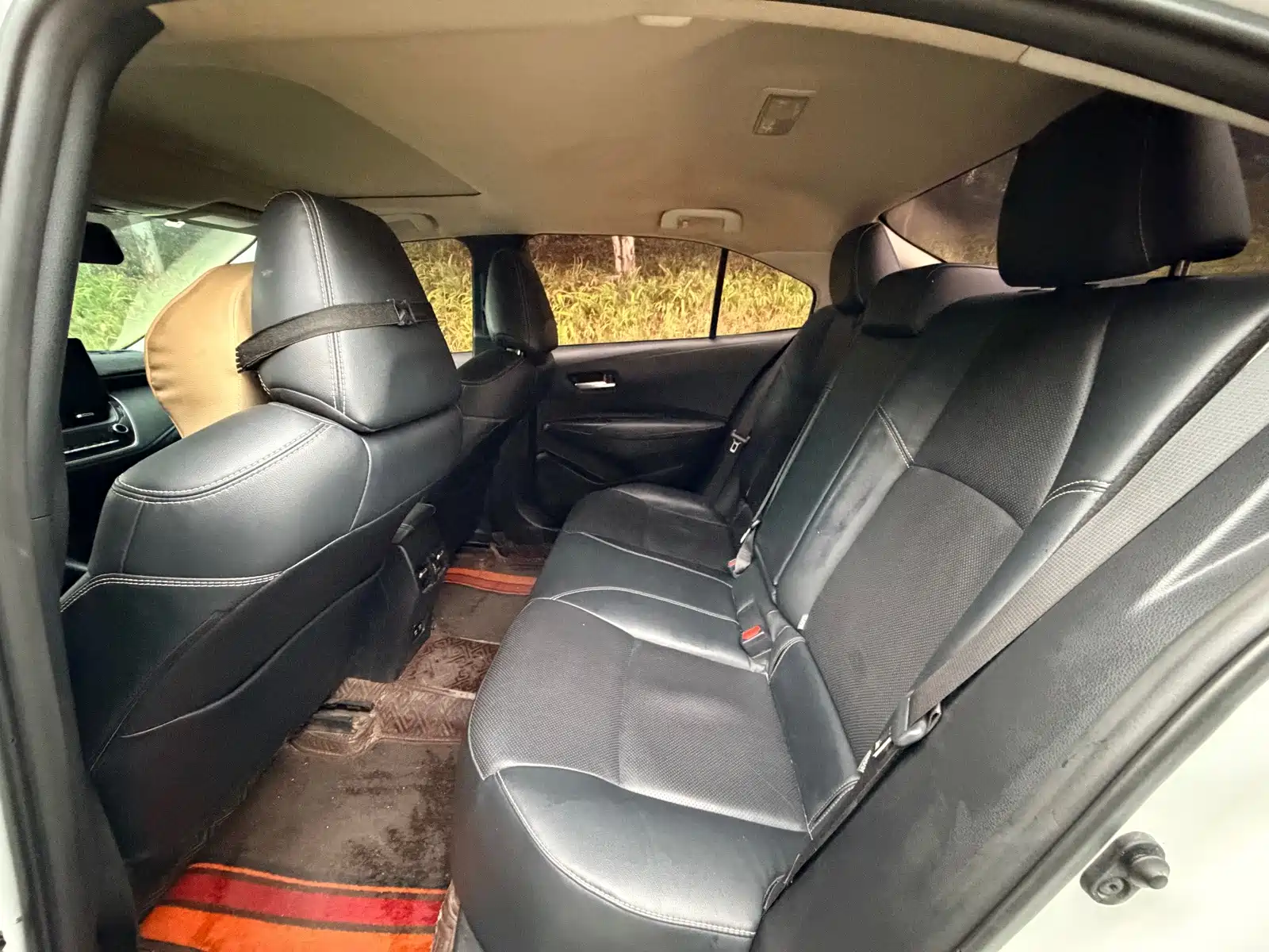 Photo 11 - Toyota Corolla