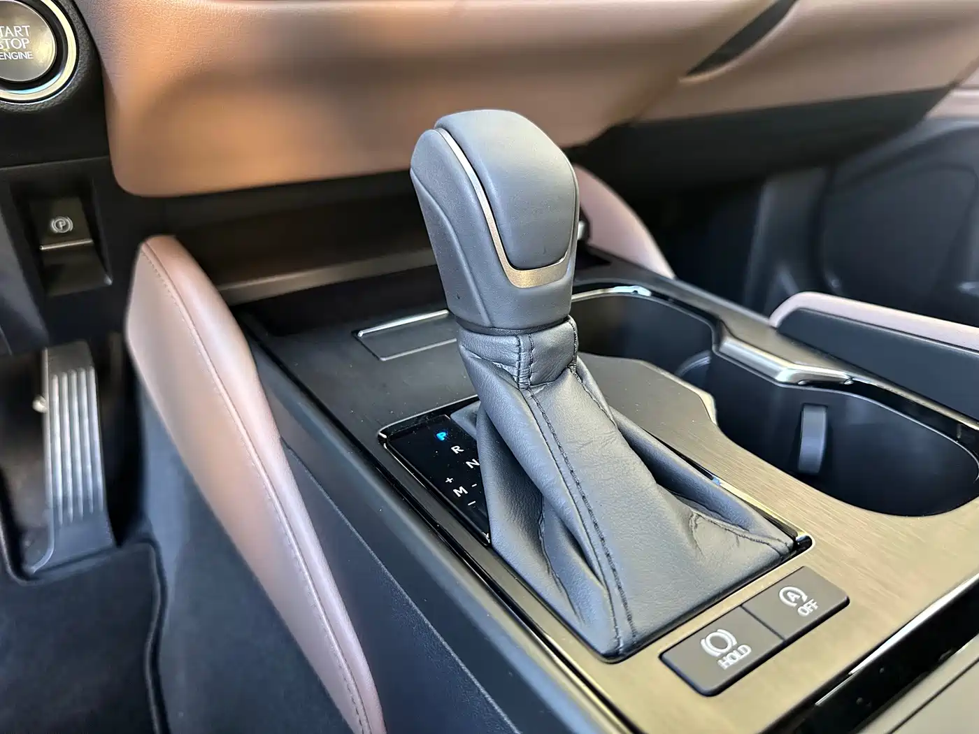 Lexus ES 2026 2025 200 Ultimate Edition