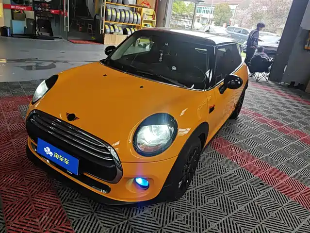 MINI 
