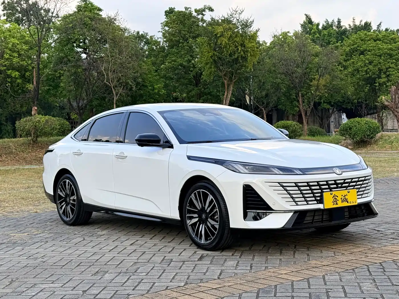 Changan Eado 2025 2025 Model Year Facelift 1.5T 500Bar Premium Edition