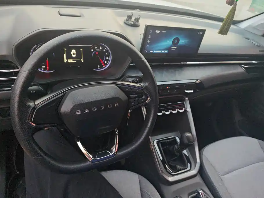 صورة 12 - Baojun RS-3