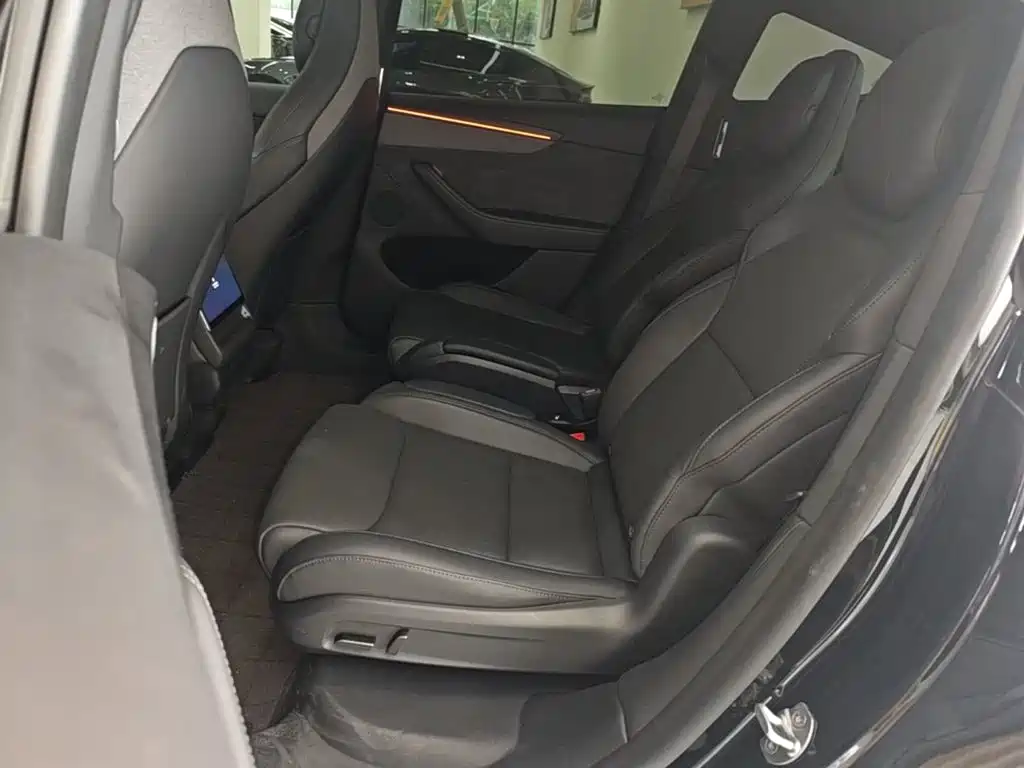 Tesla Model Y L 2026 2025 Facelift Long Range AWD