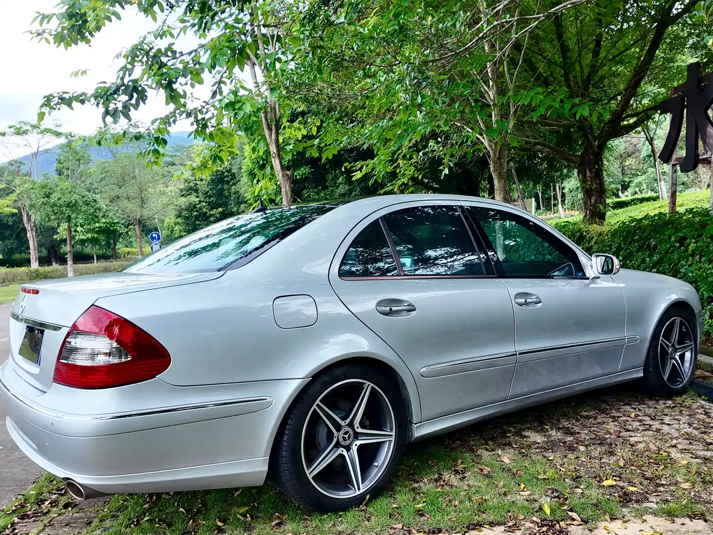 Mercedes-Benz E-Class 2008 Model E 280 Personality Sport Edition фото 22