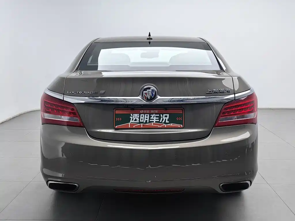 Photo 4 - Buick LaCrosse
