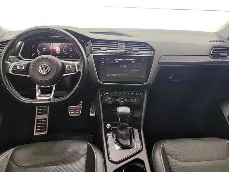 Volkswagen Tiguan L 2020 330TSI Auto 2WD R-Line Flagship China VI фото 12