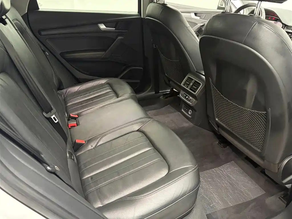 Audi Q5L, миниатюра 9
