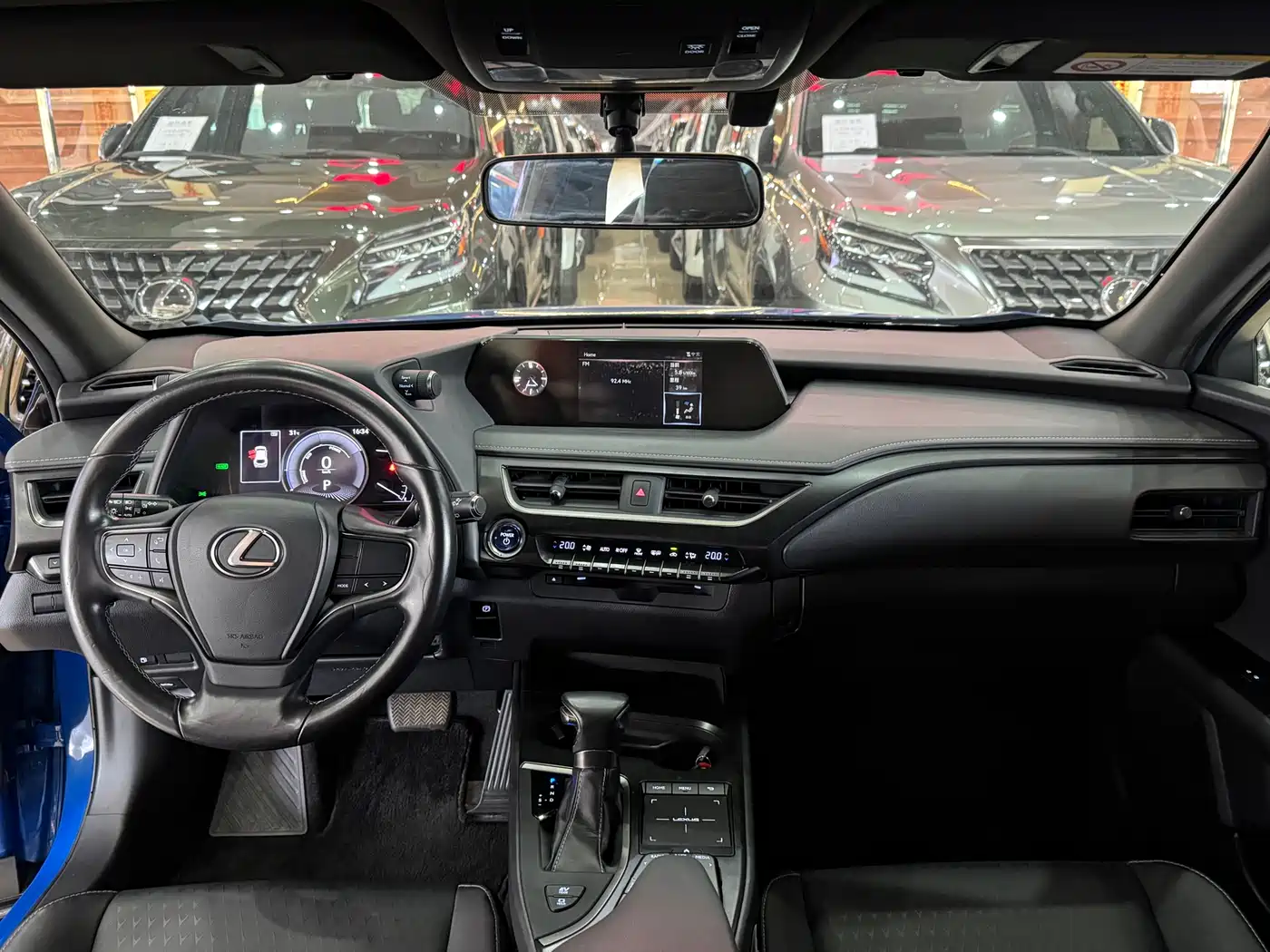 Lexus UX 2019 260h Explorer Fun Edition (China V) фото 12