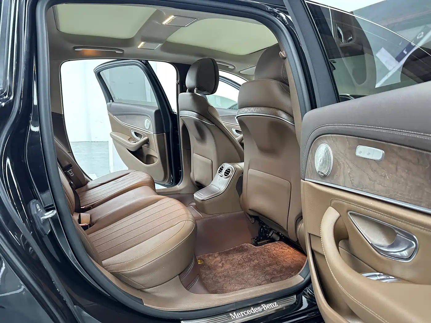 Mercedes-Benz E-Class 2021 Facelift E 260 L фото 14
