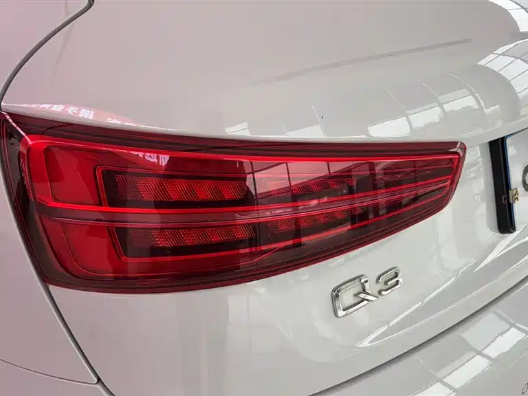 Audi Q3 2018 30th Anniversary Edition 30 TFSI Fashion фото 8