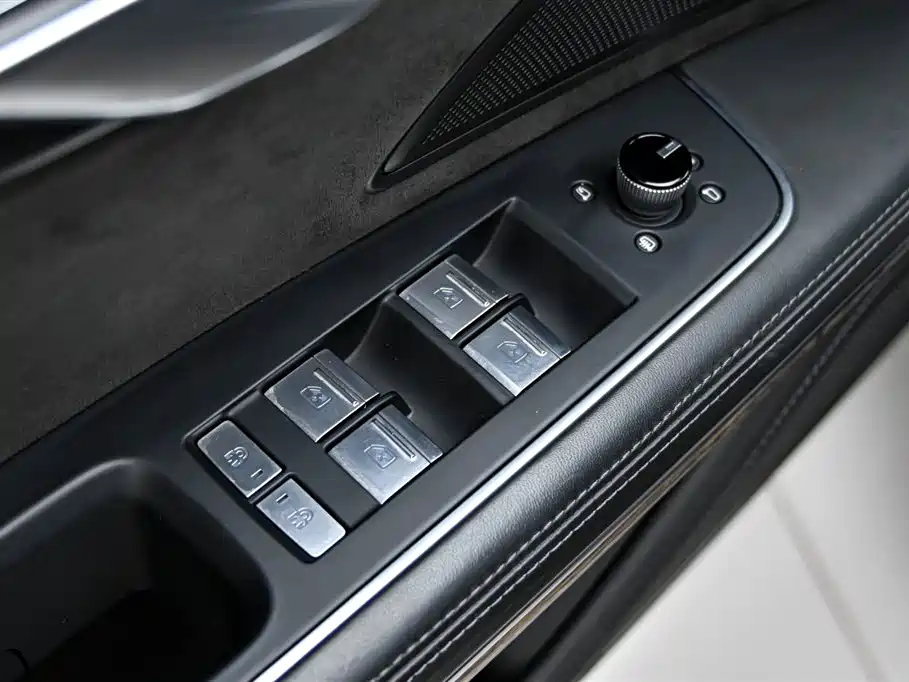 Audi A8 2019 A8L 55 TFSI quattro Premium фото 23