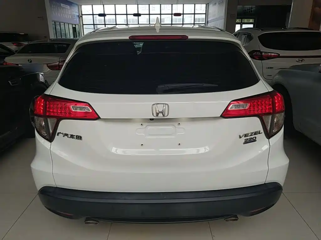 Фото 6 - Honda Vezel