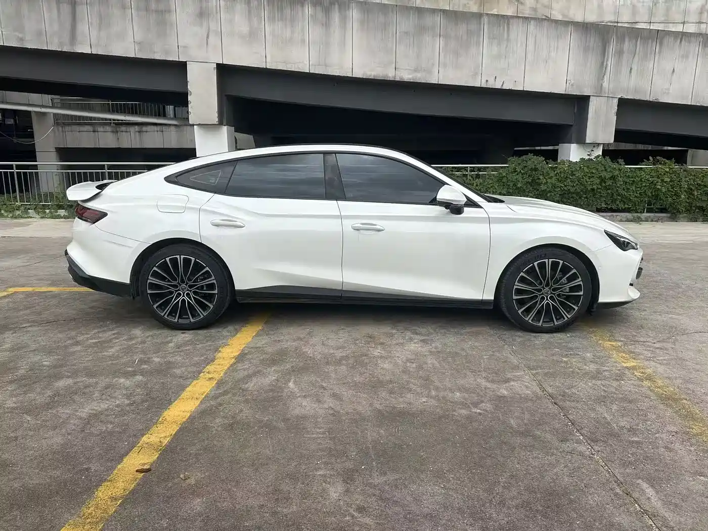 Фото 4 - MG MG7