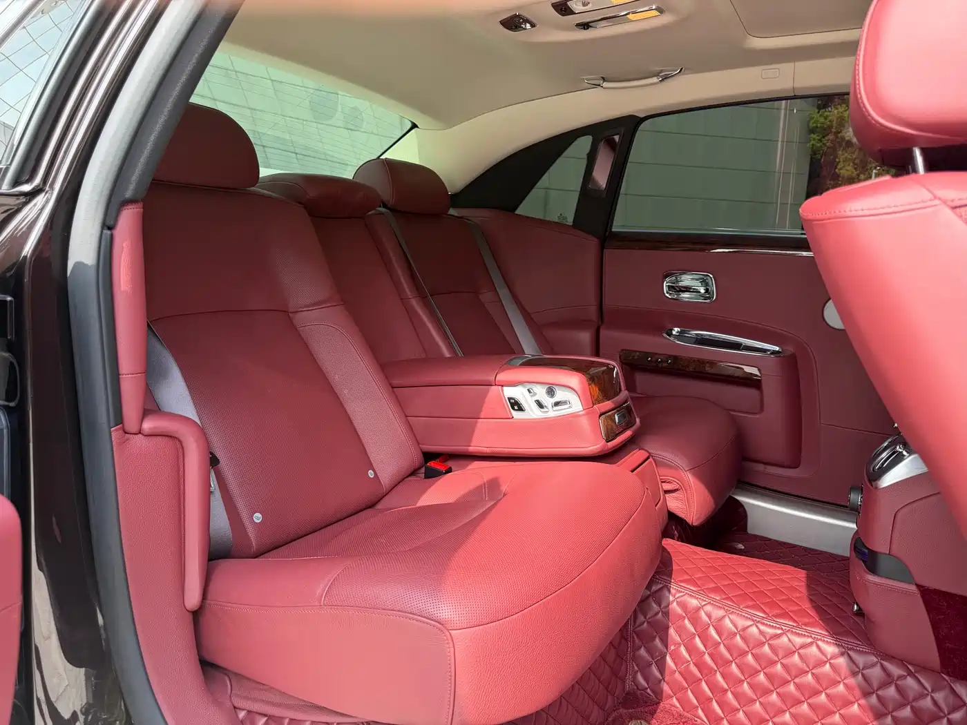 Rolls-Royce Ghost 2013 2014 6.6T Extended Edition