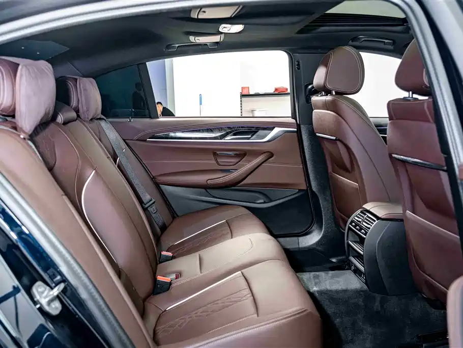 BMW 5 Series 2022 Facelift 525Li M Sport Package фото 20