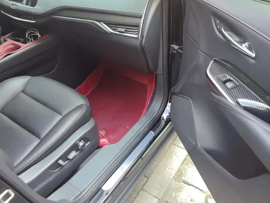 Cadillac XT4 2019 2018 28T 2WD Luxury Sport Type