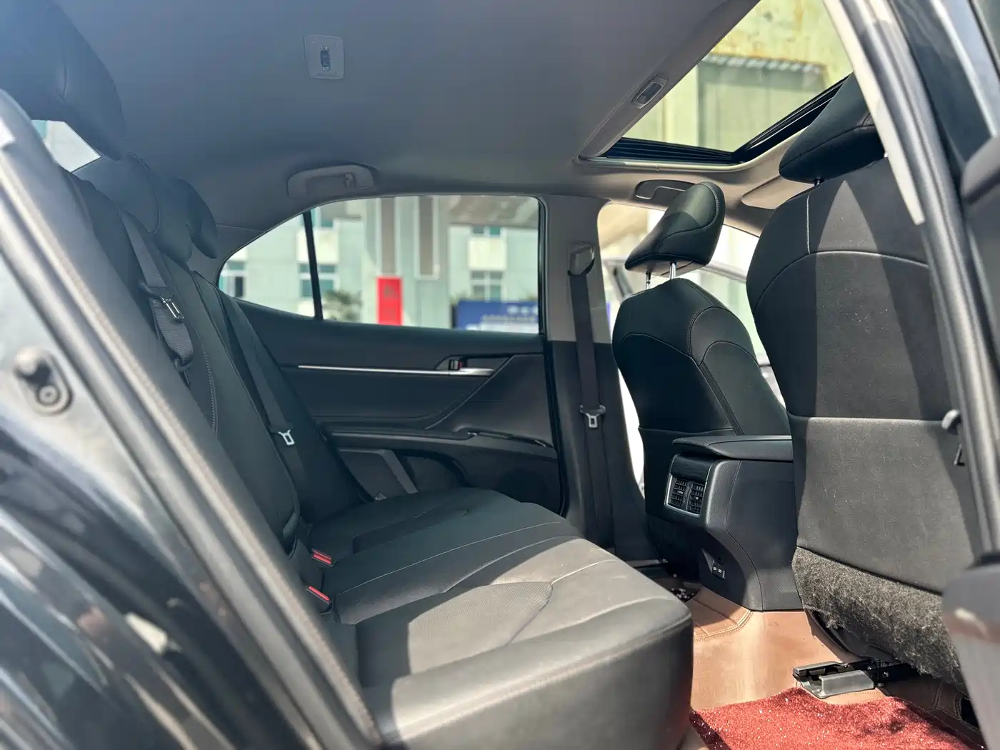 Toyota Camry 2023 2.0G Luxury Edition фото 23