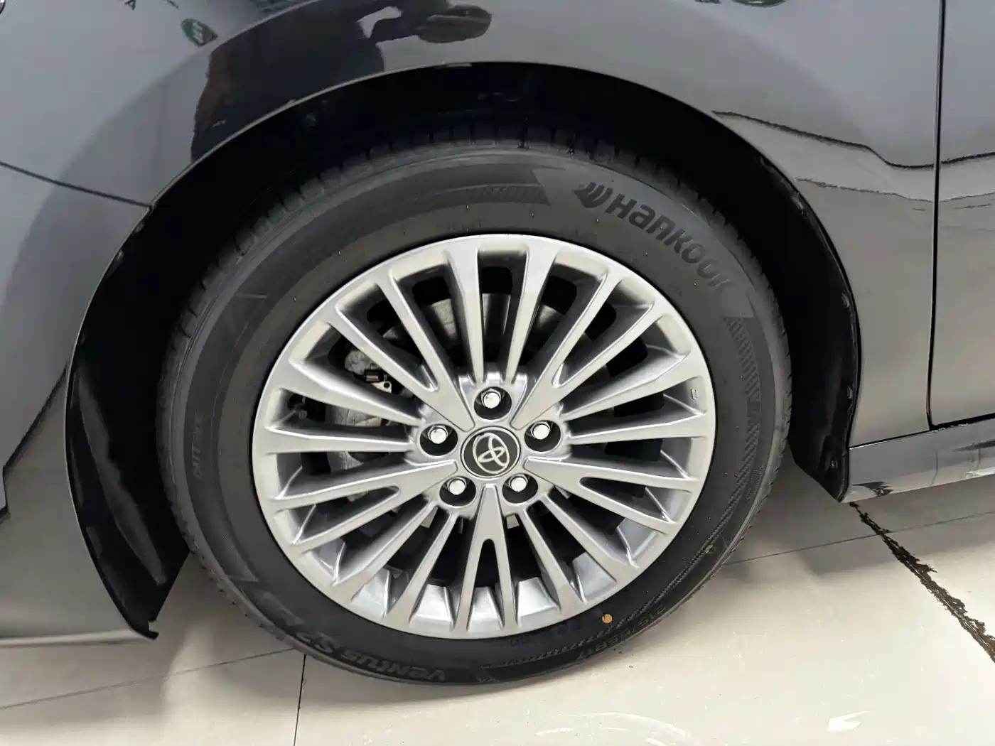 Toyota Camry 2025 2024 2.0GVP Luxury Edition