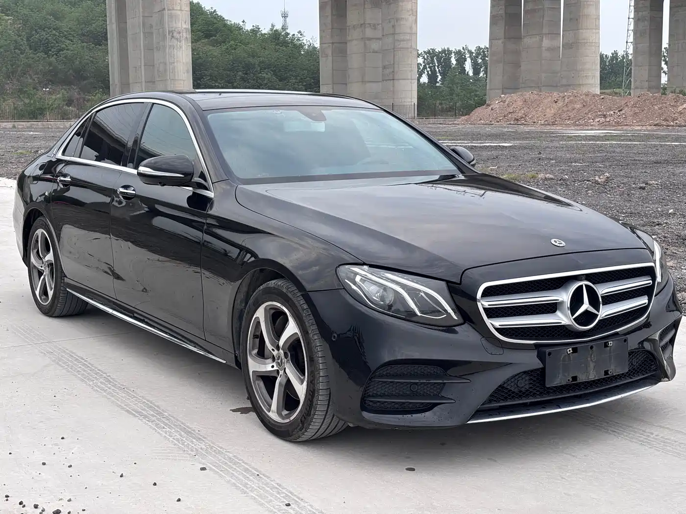 Mercedes-Benz E-Class 2018 E 300 L Sport Luxury фото 3