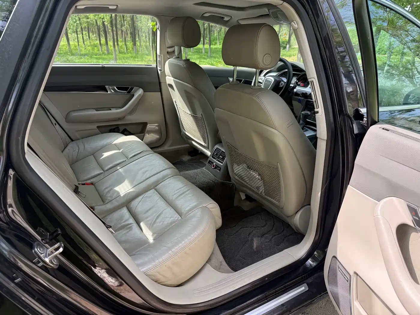 Audi A6L 2011 2.0 TFSI Automatic Comfort фото 10