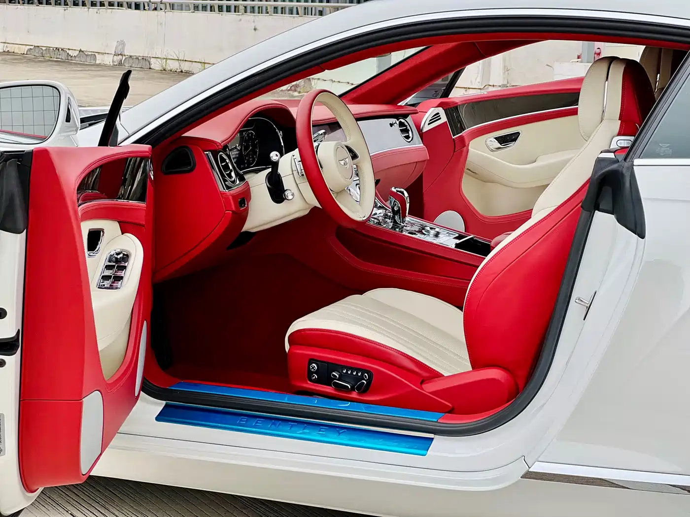 BENTLEY CONTINENTAL
