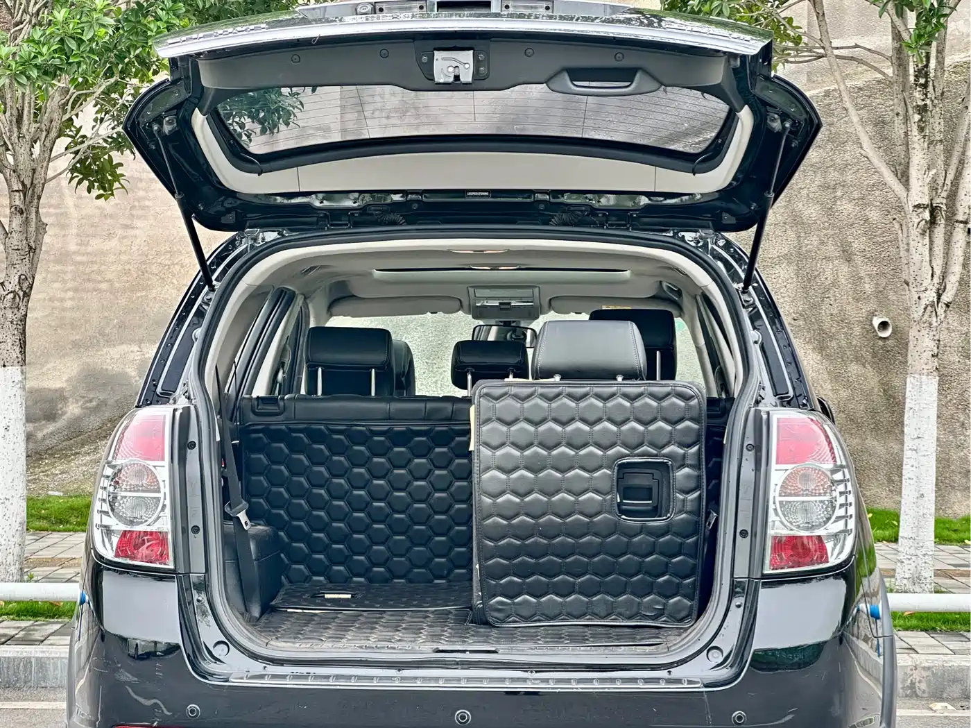 Chevrolet Captiva 2014 2.4L 4WD Flagship 7-seater фото 31