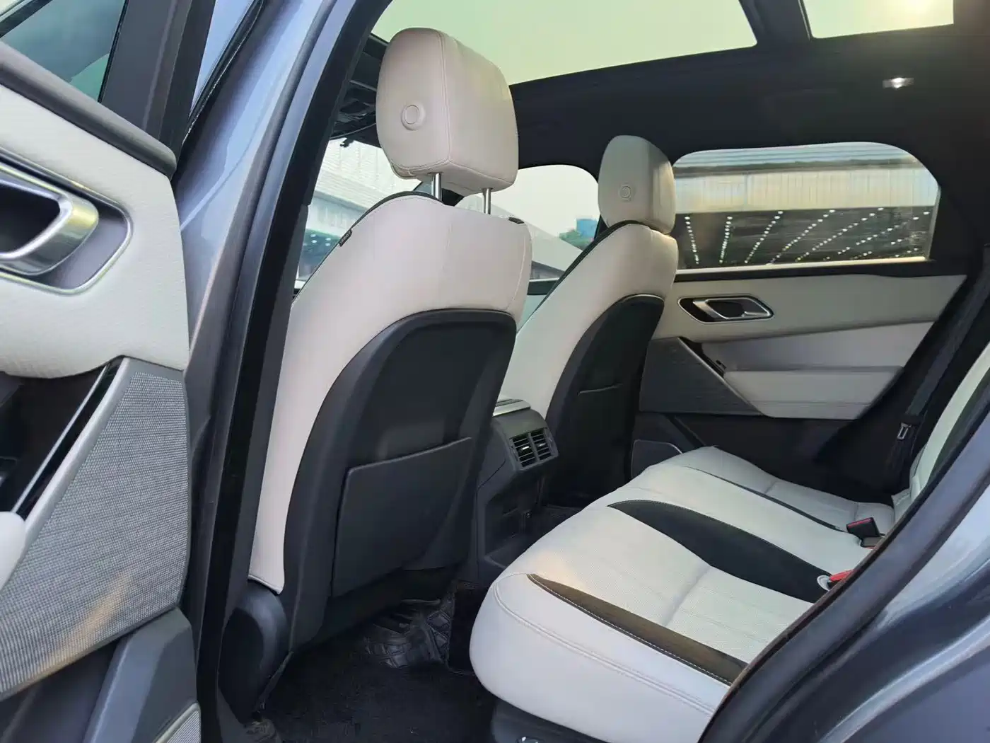 Land Rover Range Rover Velar 2017 P380 R-DYNAMIC HSE фото 5