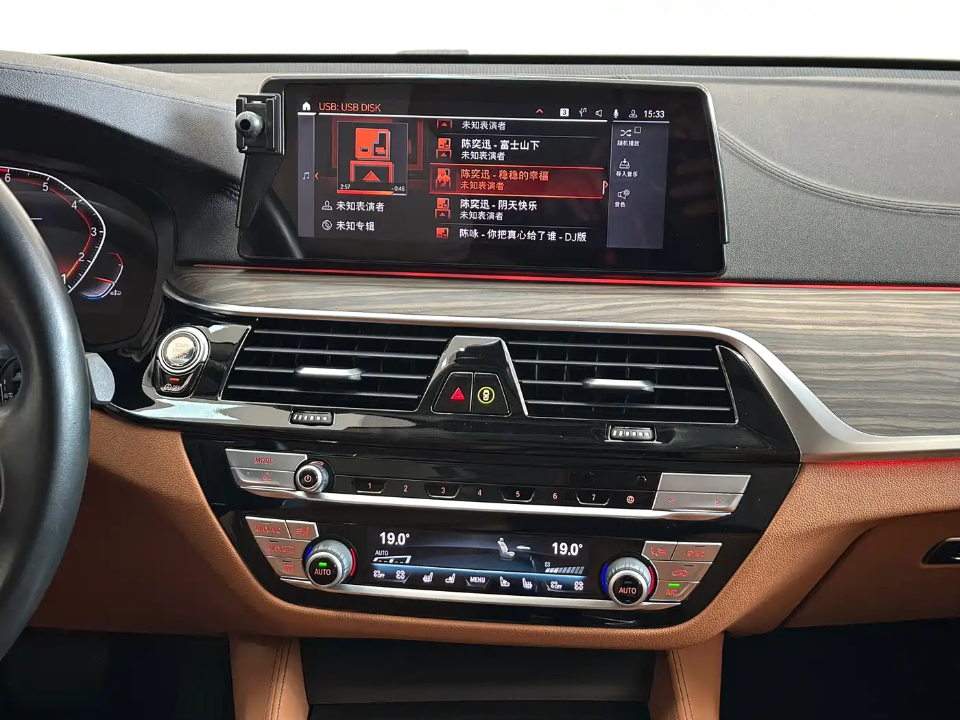 BMW 6 Series GT 2020 630i Luxury Design Package фото 15