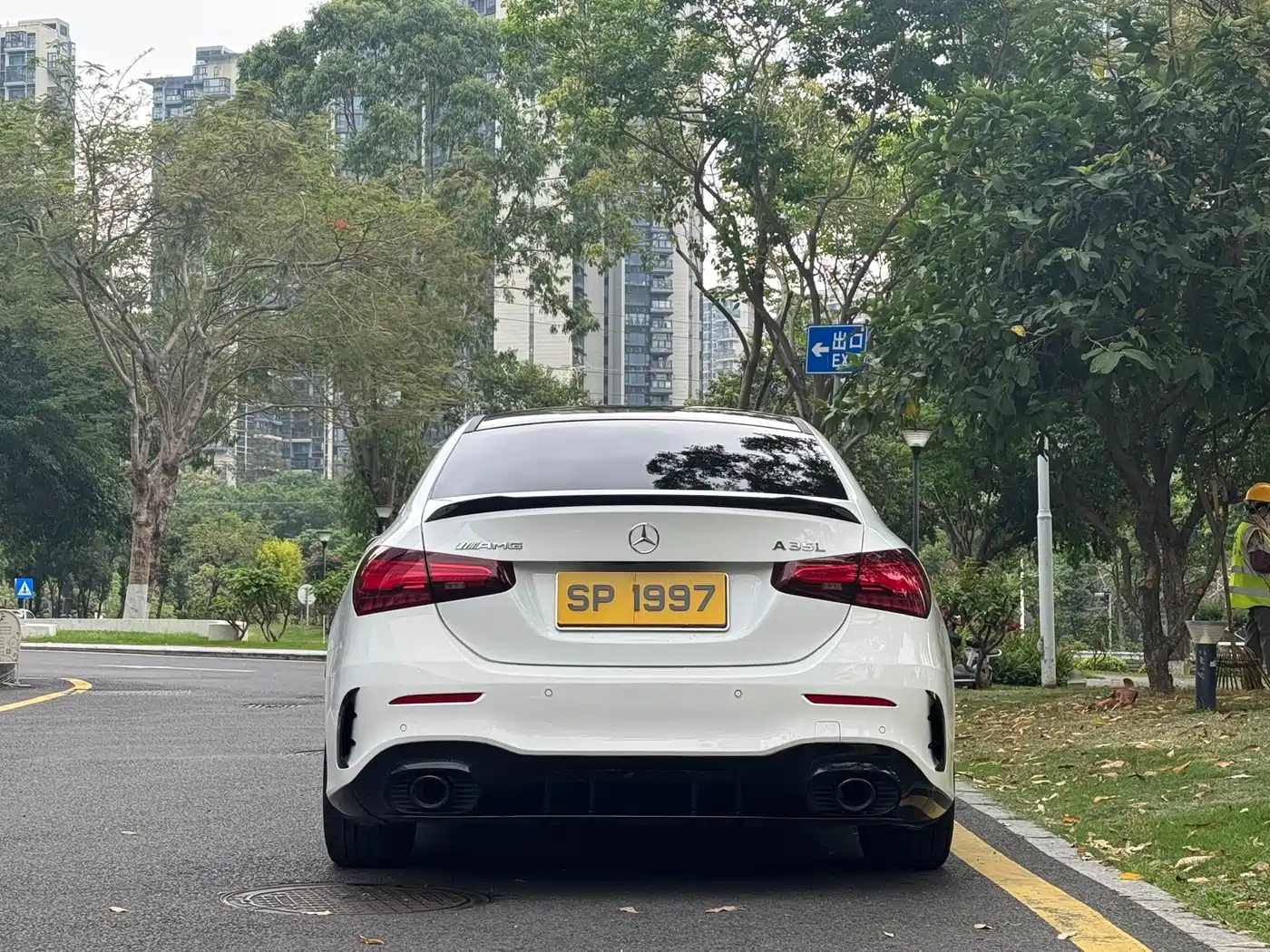 Mercedes-Benz A-Class AMG 2024 AMG A 35 L 4MATIC фото 6