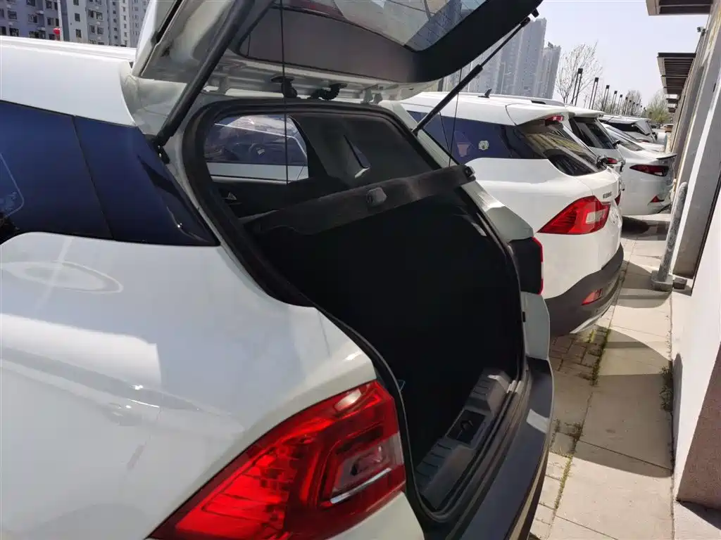 Zhonghua V3 2019 2017 1.5L Manual Comfort
