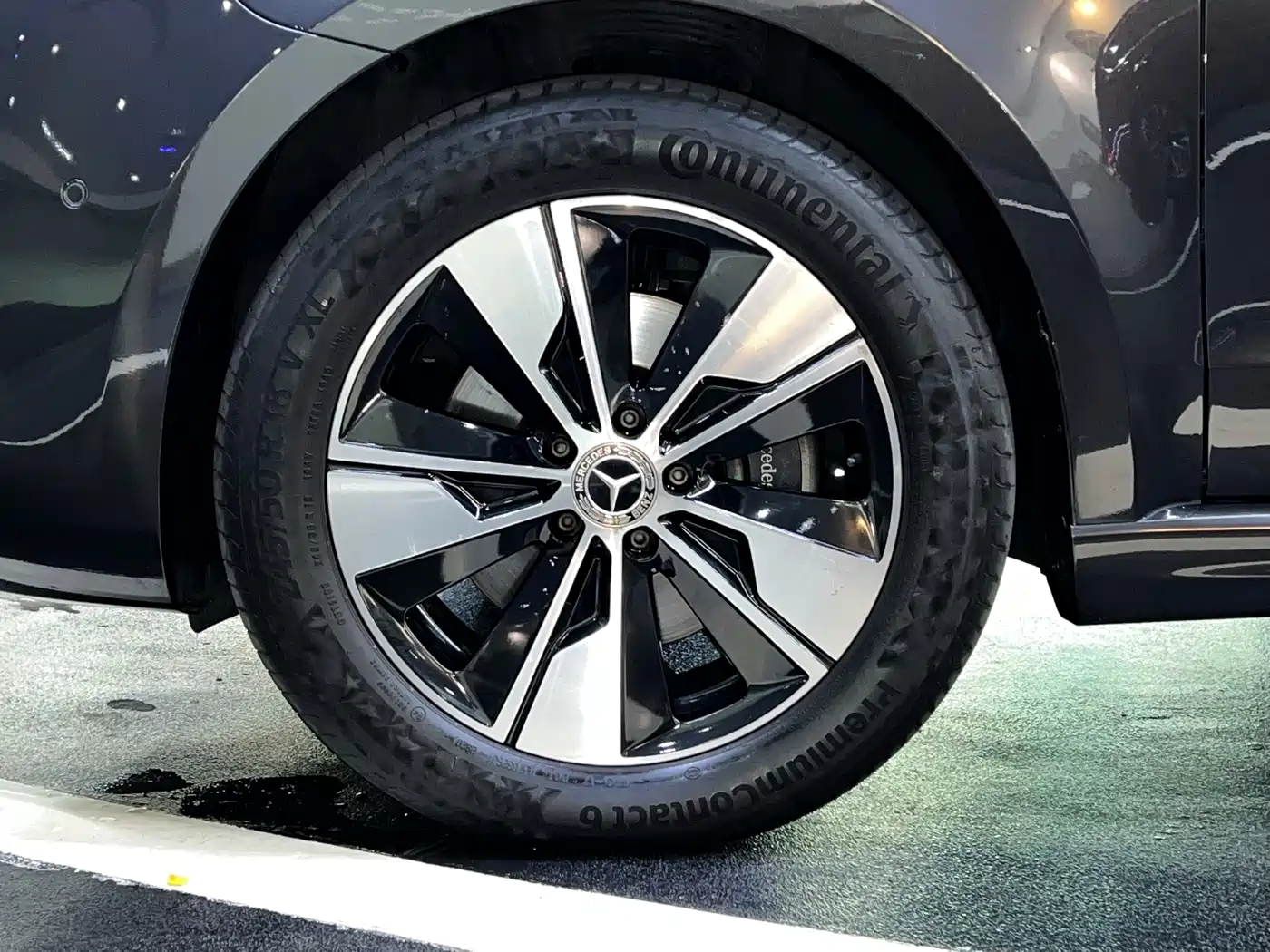 Mercedes-Benz V-Class 2020 Model V 260 L Long Wheelbase Luxury фото 13