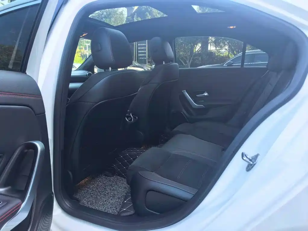 Mercedes-Benz A-Class, миниатюра 14