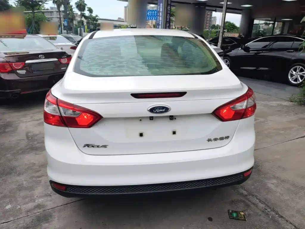 Ford Focus 2014 2012 Sedan 1.6L Manual Comfort