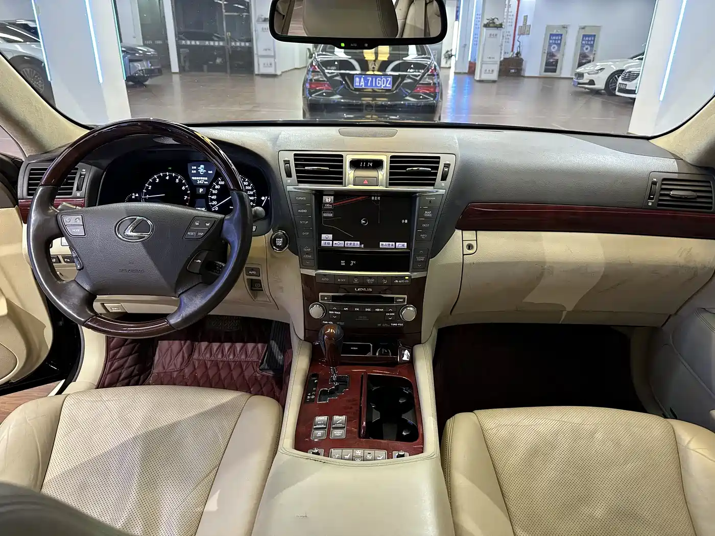 Lexus LS 2010 460L Luxury Edition фото 21