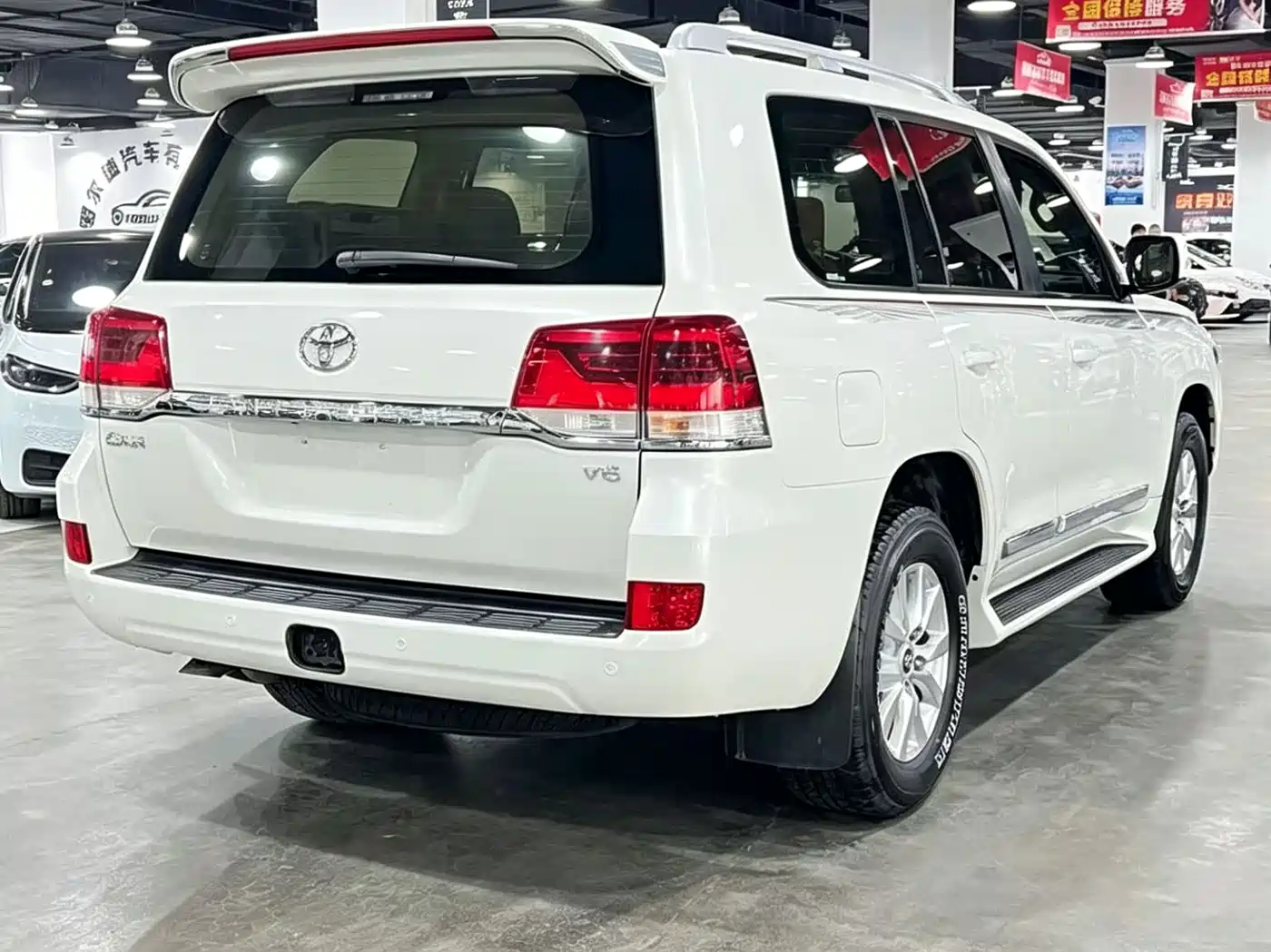 Toyota Land Cruiser (Import) фото 6