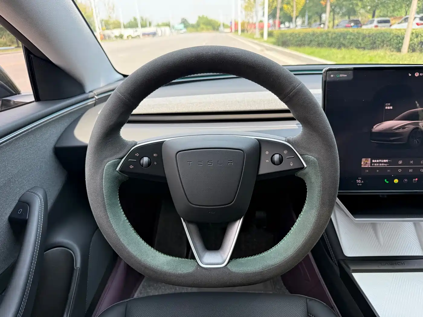 Фото 5 - Tesla Model 3